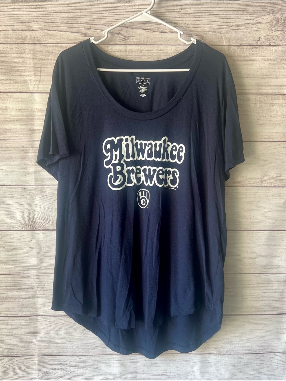 Women's Navy Scoop Neck Tee